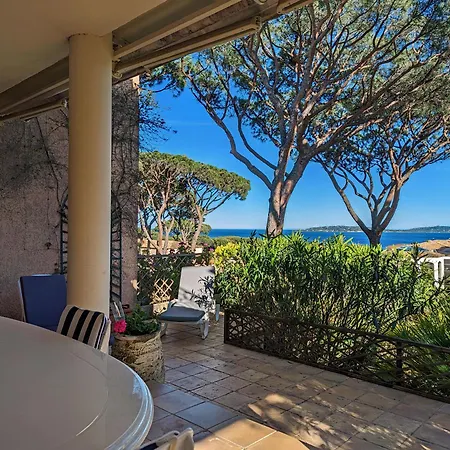 Apartment Vue Mer, Piscine & Plages